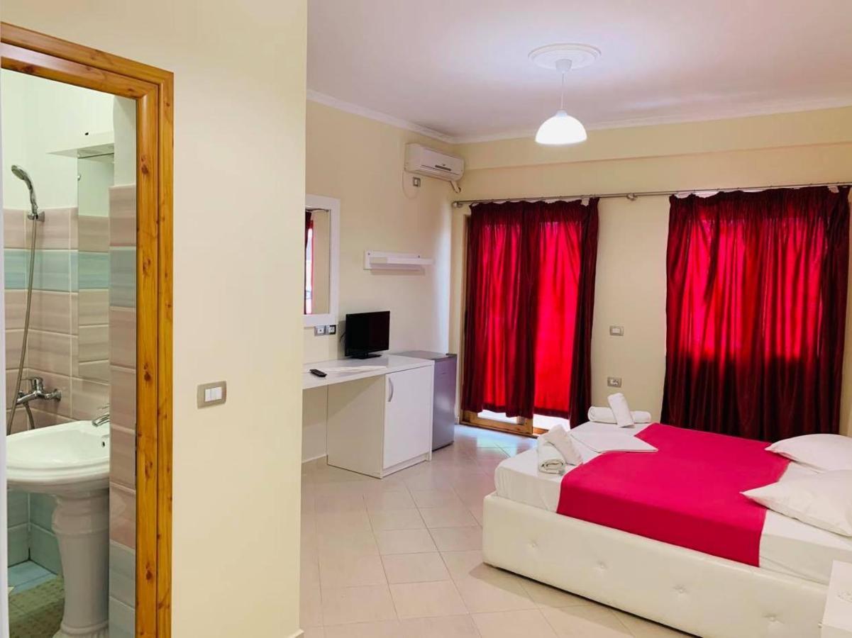 Nova Hotel Εξαμίλιο Εξωτερικό φωτογραφία